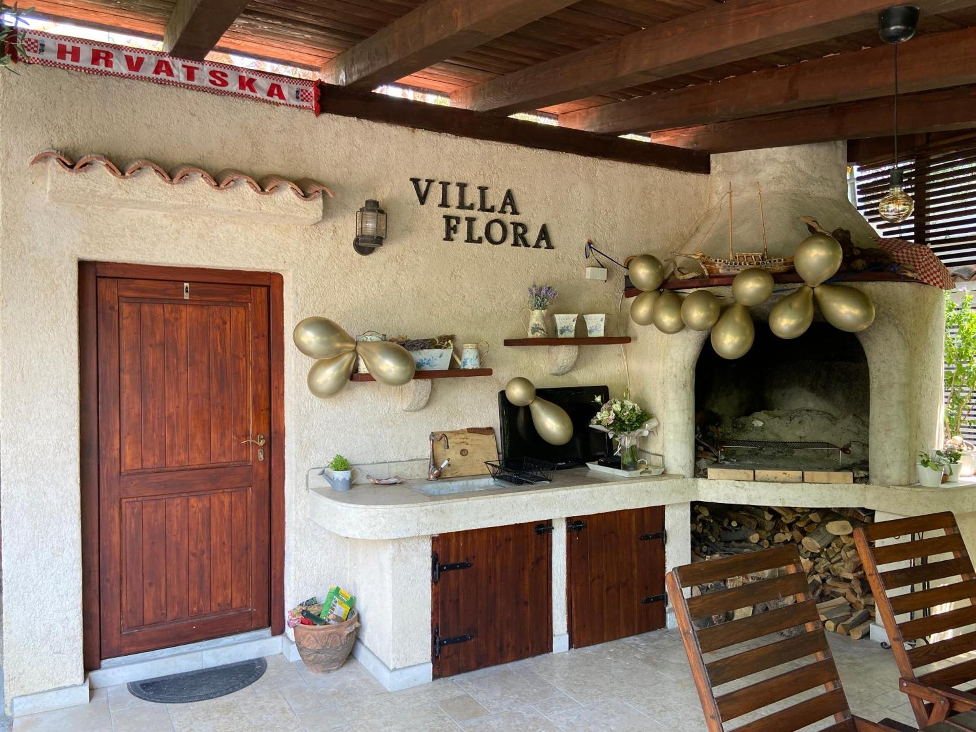 Apartments Flora 2 Banjol المظهر الخارجي الصورة
